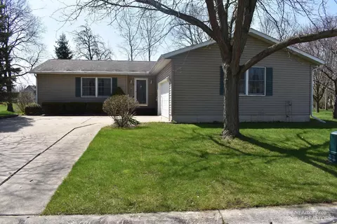 464 Cass St, Dundee, MI 48131 photo 1