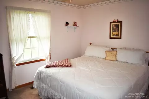 464 Cass St, Dundee, MI 48131 photo 18