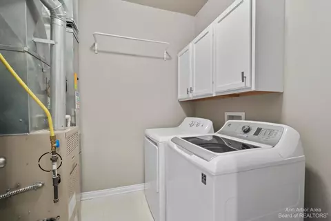 50433 Monroe St, Canton, MI 48188 photo 33