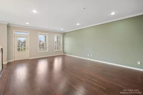 50433 Monroe St, Canton, MI 48188 photo 18