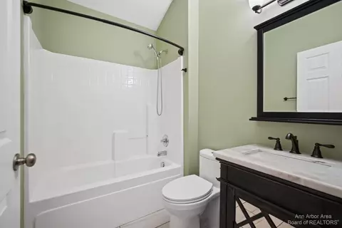 50433 Monroe St, Canton, MI 48188 photo 30