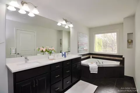 2182 Chaps Dr, Troy, MI 48085 photo 69