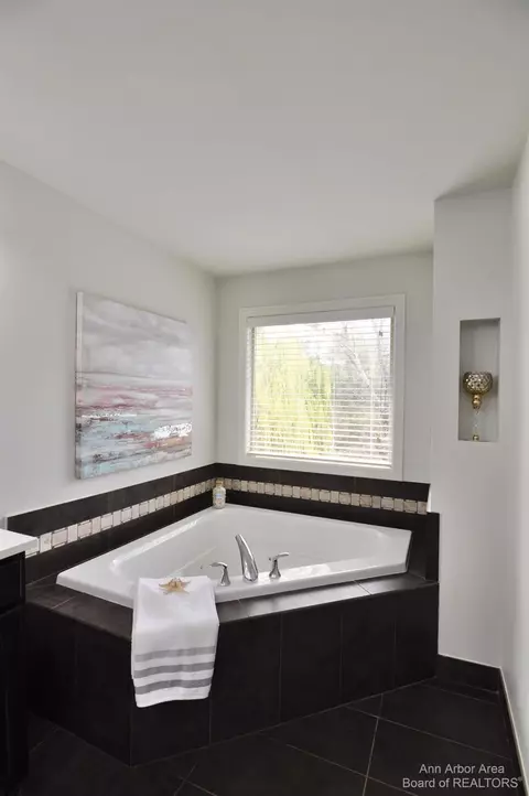 2182 Chaps Dr, Troy, MI 48085 photo 72