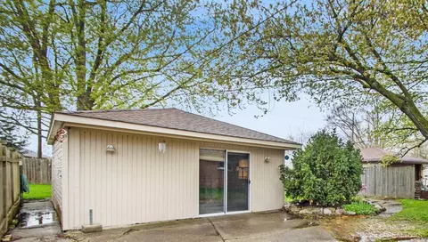 18700 Valade St, Riverview, MI 48193 photo 23