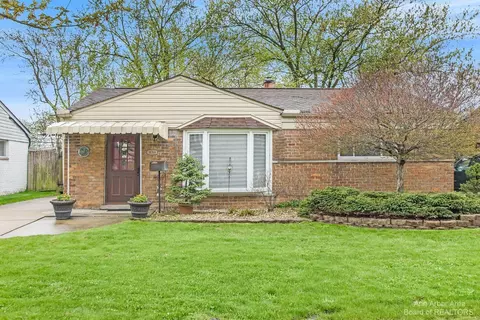 18700 Valade St, Riverview, MI 48193 photo 1