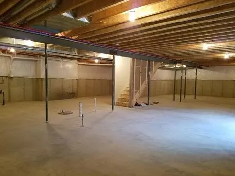 10246 High Mdw, Saline, MI 48176 photo 42