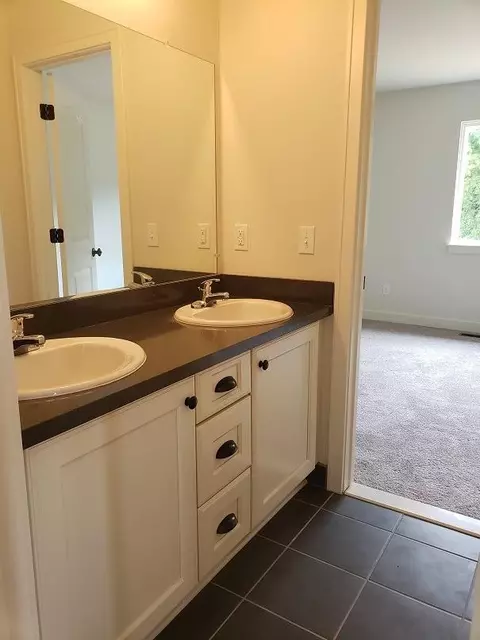 10246 High Mdw, Saline, MI 48176 photo 38