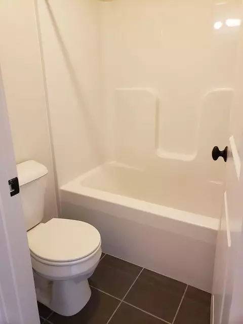 10246 High Mdw, Saline, MI 48176 photo 35