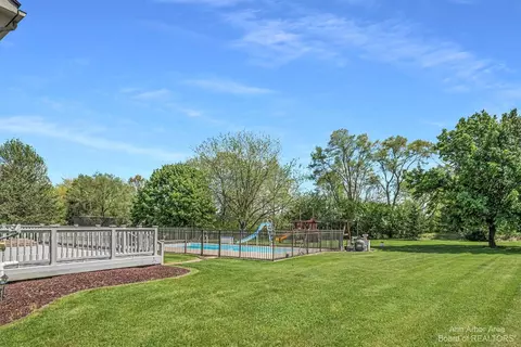 2095 Mccormick Dr, Saline, MI 48176 photo 36