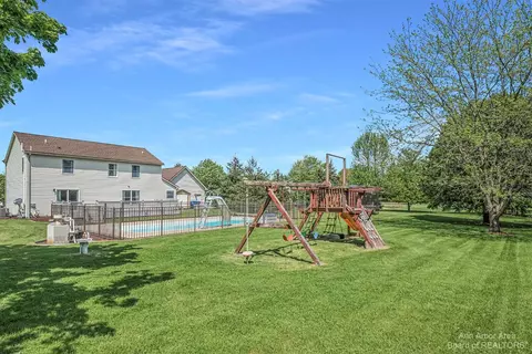 2095 Mccormick Dr, Saline, MI 48176 photo 35