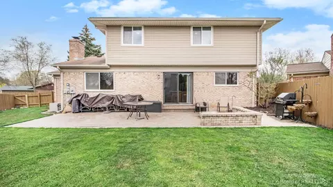 6447 Raintree Dr, Canton, MI 48187 photo 33