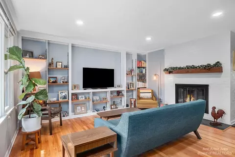 2007 Devolson Ave, Ann Arbor, MI 48104 photo 10