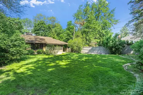 2007 Devolson Ave, Ann Arbor, MI 48104 photo 36