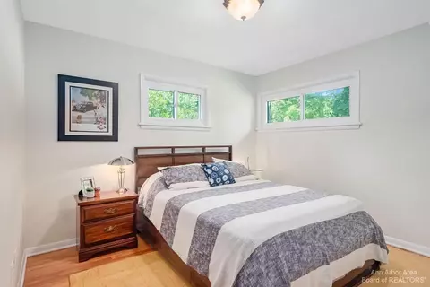 2007 Devolson Ave, Ann Arbor, MI 48104 photo 18