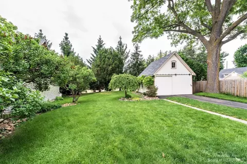 220 Monroe St, Saline, MI 48176 photo 4