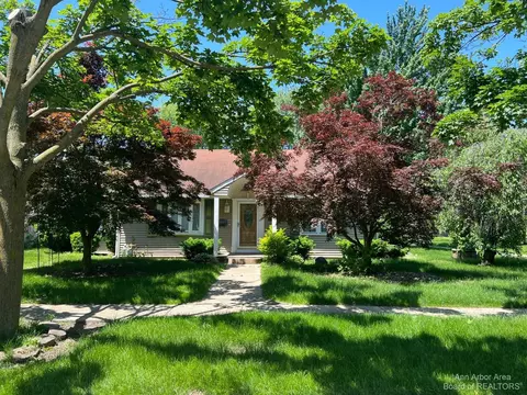150 Mechanic St, Dundee, MI 48131 photo 1