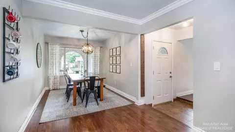 6188 Gloucester Dr, Canton, MI 48187 photo 9