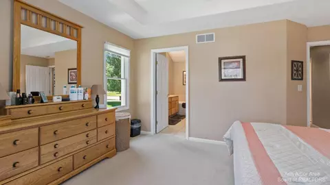 4849 Sir Austin Dr, Jackson, MI 49201 photo 36