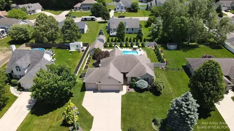4849 Sir Austin Dr, Jackson, MI 49201 photo 1