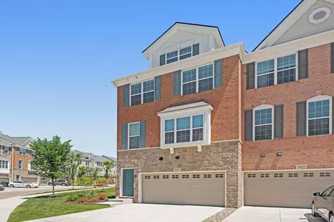 2837 Ridington Rd, Ann Arbor, MI 48105 photo 2