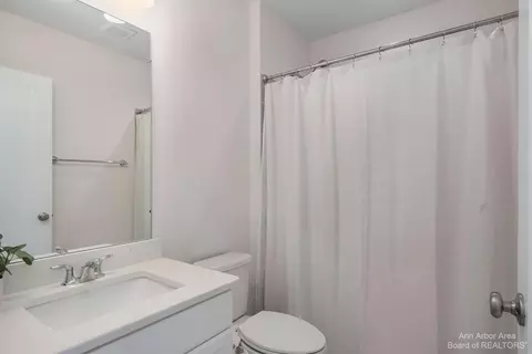 2837 Ridington Rd, Ann Arbor, MI 48105 photo 25