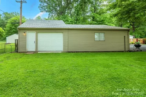 38440 Wade Rd, Romulus, MI 48174 photo 47