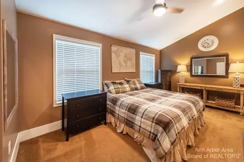 38440 Wade Rd, Romulus, MI 48174 photo 19