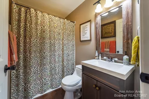 38440 Wade Rd, Romulus, MI 48174 photo 33