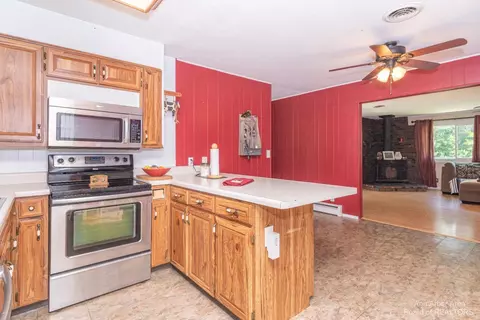 5066 Laing Dr, Tecumseh, MI 49286 photo 10
