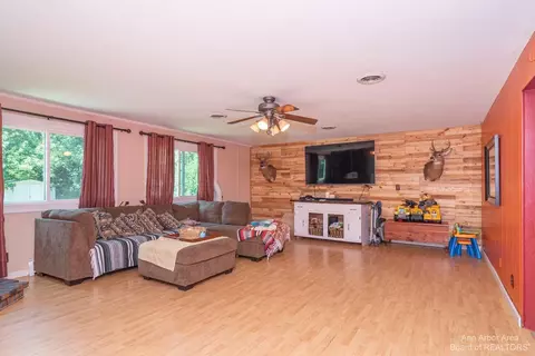 5066 Laing Dr, Tecumseh, MI 49286 photo 15