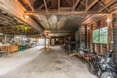 8900 Bunton Rd, Willis, MI 48191 photo 41