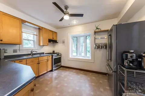 8900 Bunton Rd, Willis, MI 48191 photo 14
