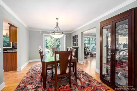 2565 Bedford Rd, Ann Arbor, MI 48104 photo 17