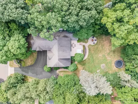 2565 Bedford Rd, Ann Arbor, MI 48104 photo 70