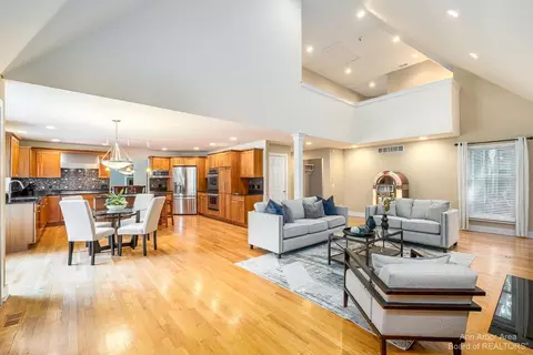 2565 Bedford Rd, Ann Arbor, MI 48104 photo 30