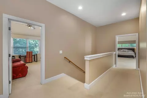 2565 Bedford Rd, Ann Arbor, MI 48104 photo 35