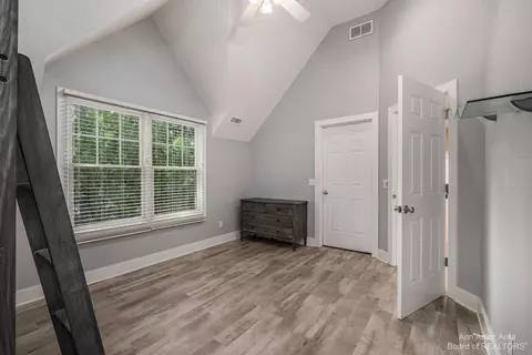 2565 Bedford Rd, Ann Arbor, MI 48104 photo 41