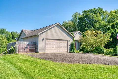 1779 Treelane Dr, Gregory, MI 48137 photo 5