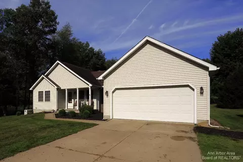4660 Waynick Dr, Britton, MI 49229 photo 2