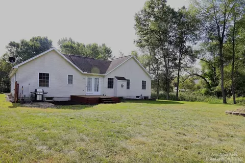 4660 Waynick Dr, Britton, MI 49229 photo 8