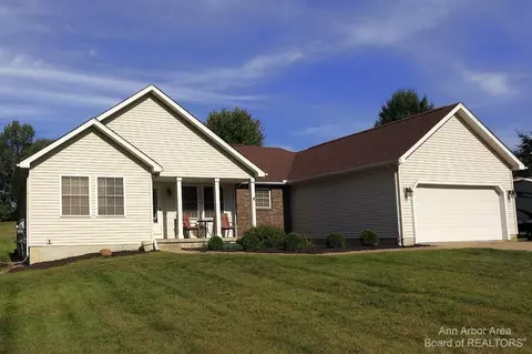 4660 Waynick Dr, Britton, MI 49229 photo 1