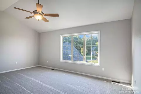 607 Adelaide Ct, Saline, MI 48176 photo 16