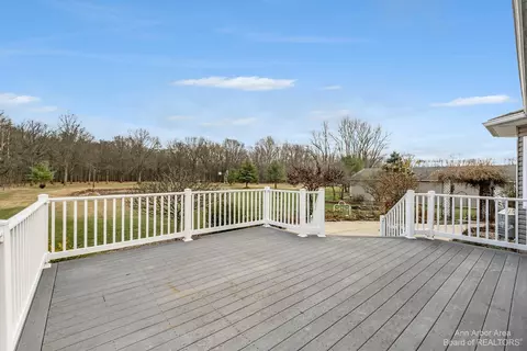 10381 Bunton, Willis, MI 48191 photo 3