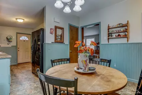 6049 Arbor Ln, Jackson, MI 49201 photo 10