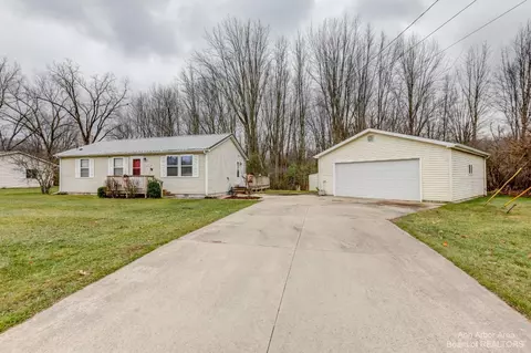 6049 Arbor Ln, Jackson, MI 49201 photo 3