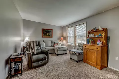 6049 Arbor Ln, Jackson, MI 49201 photo 8
