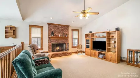 7821 Weber Rd, Saline, MI 48176 photo 5