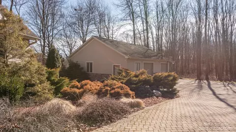 6019 Rives Jct, Jackson, MI 49201 photo 4