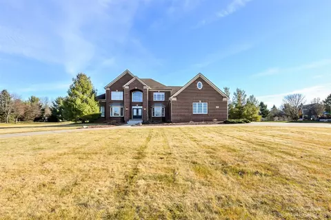 1908 Brookview Dr, Saline, MI 48176 photo 1