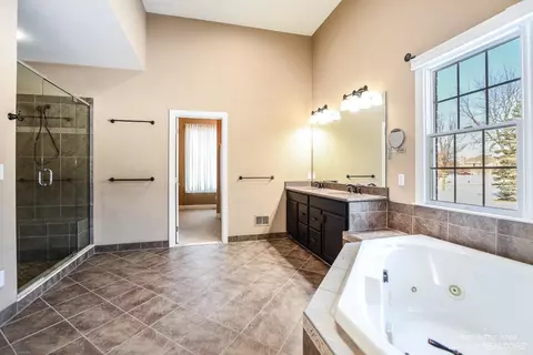 1908 Brookview Dr, Saline, MI 48176 photo 38